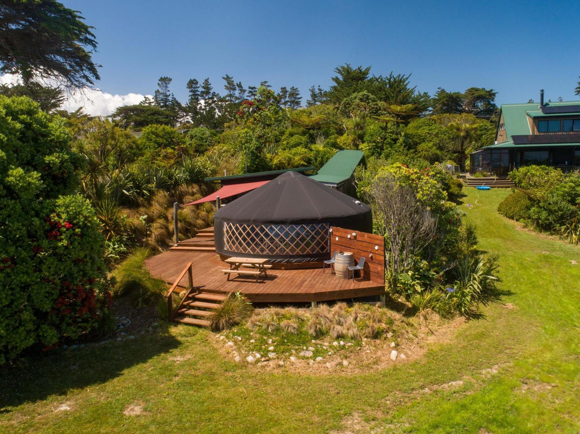 The Hole In The Rock Yurt Hotel Cape Foulwind Exterior photo